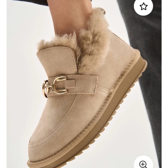 Women's Tan Fur-Lined Ankle Booties - Picture 9 of 9